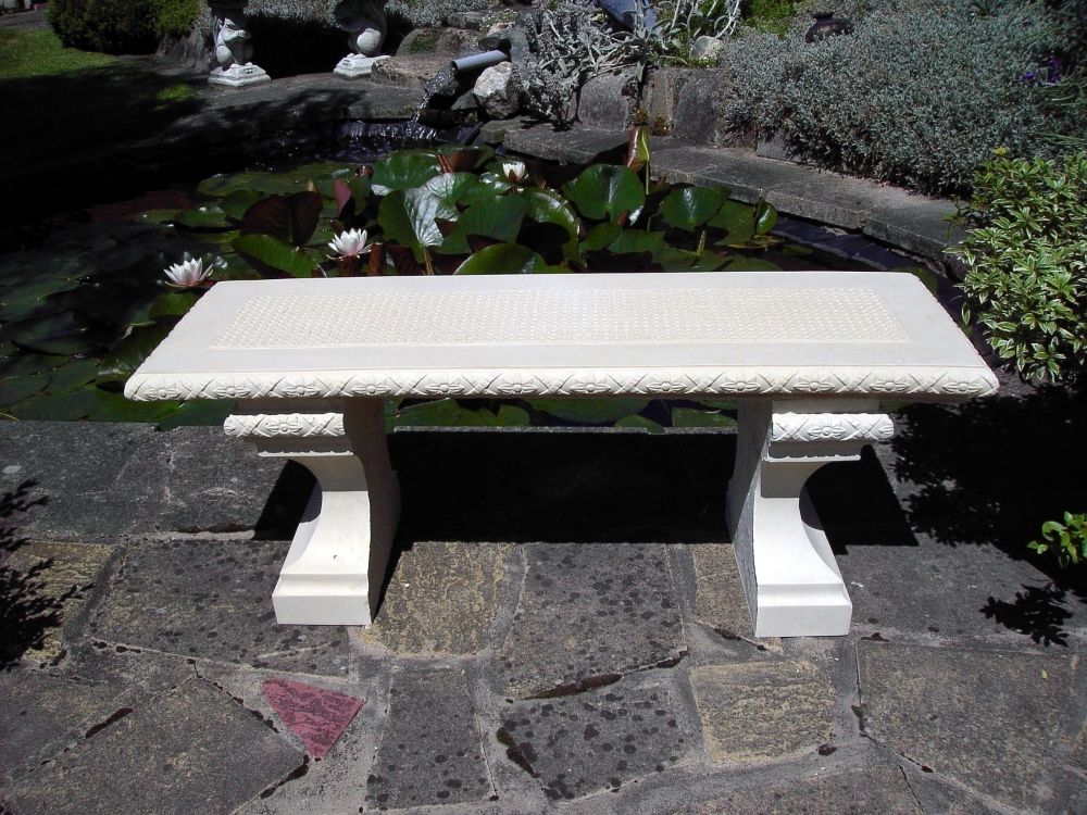 Classic shop garden bench
